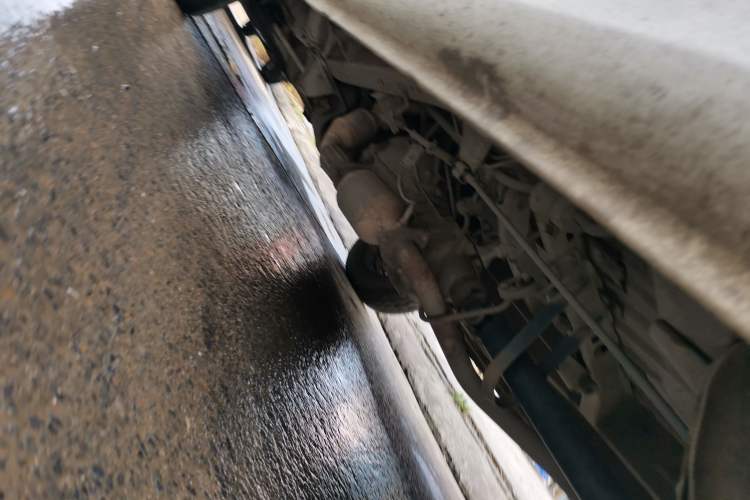 Used Jinbei Hiace 2014 2.0L 5th Generation Kuaiyunwang Business Version 4G20B Chassis Rear Left