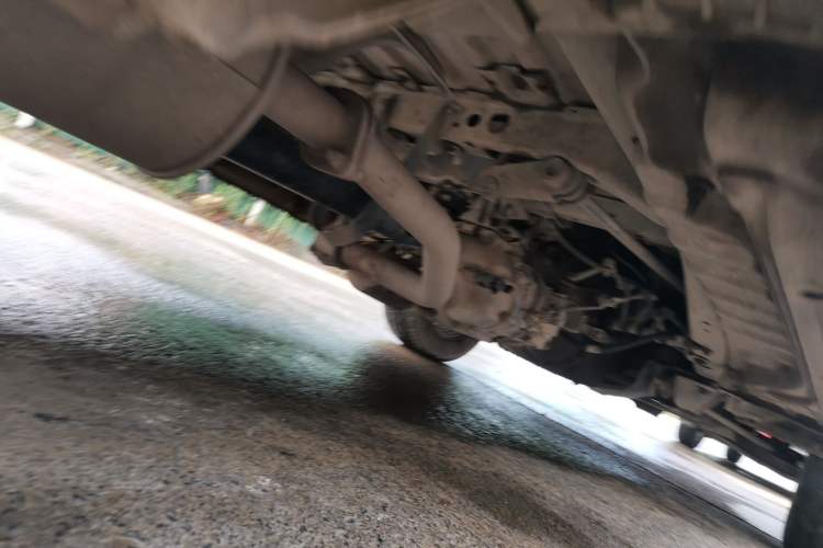 Used Jinbei Hiace 2014 2.0L 5th Generation Kuaiyunwang Business Version 4G20B Chassis Rear Right