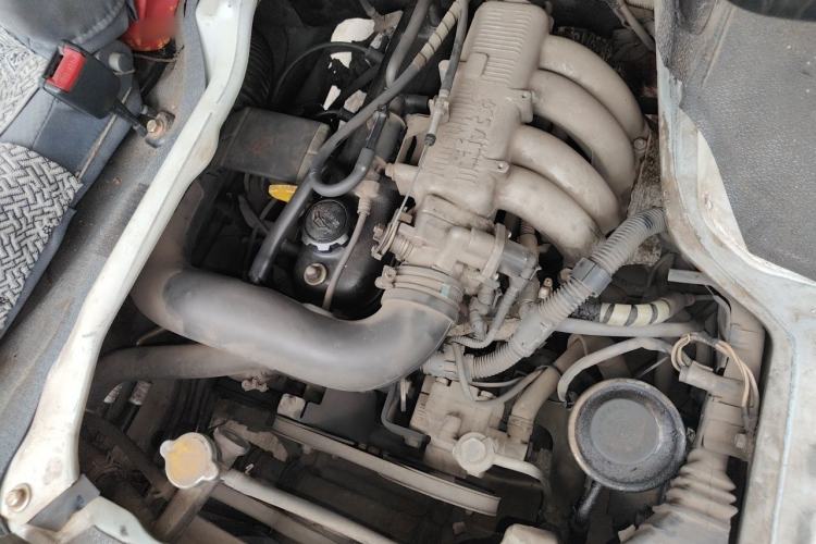 Used Jinbei Hiace 2014 2.0L 5th Generation Kuaiyunwang Business Version 4G20B Engine Bay
