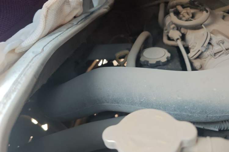 Used Jinbei Hiace 2014 2.0L Fifth-Generation Xiangyun Comfort Type 1 4G20C Engine Bay Left