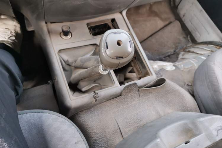 Used Jinbei Hiace 2014 2.0L 5th Generation Kuaiyunwang Business Version 4G20B Gear Lever