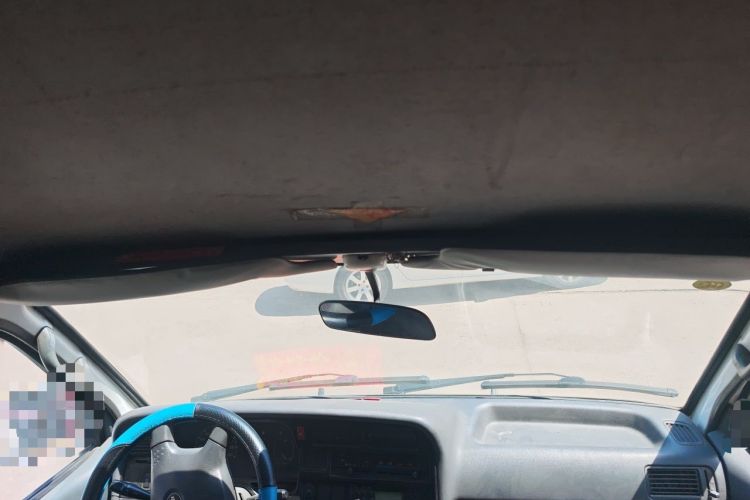 Used Jinbei Hiace 2014 2.0L Fifth-Generation Xiangyun Comfort Type 1 4G20C Headliner