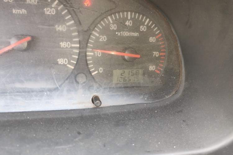 Used Jinbei Hiace 2014 2.0L 5th Generation Kuaiyunwang Business Version 4G20B Odometer Close Up