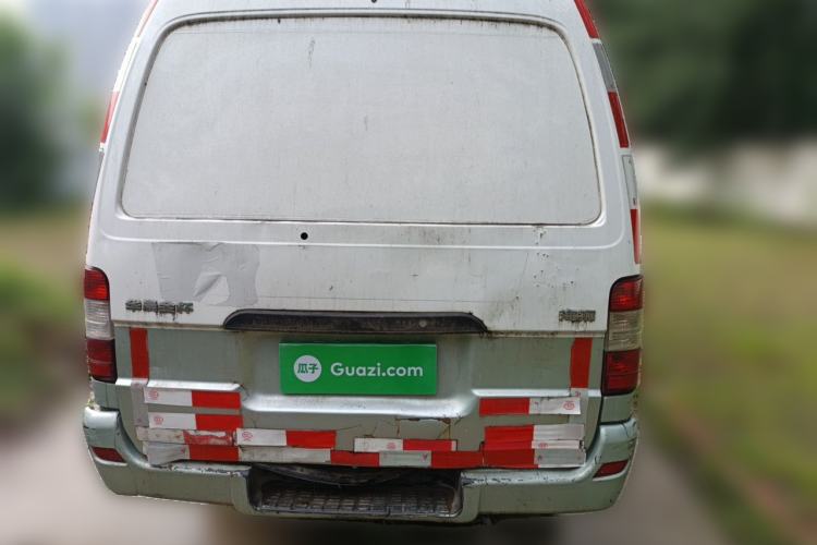 Used Jinbei Hiace 2014 2.0L Fifth-Generation Xiangyun Comfort Type 1 4G21C Rear