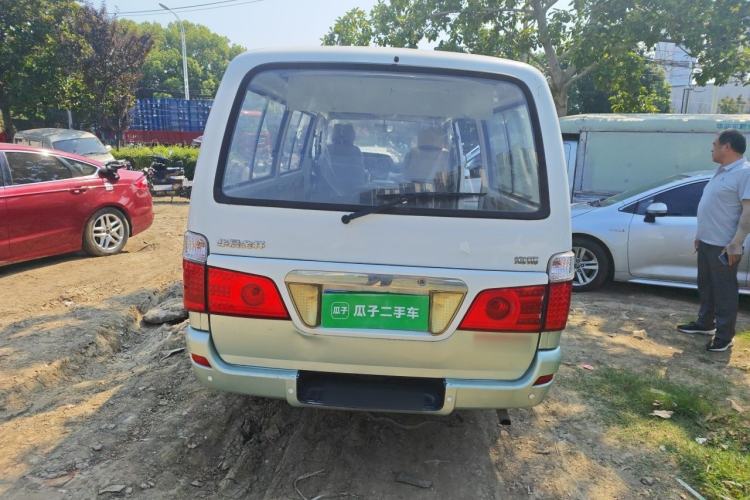 Used Jinbei Hiace 2014 2.0L Fifth-Generation Xiangyun Comfort Type 1 4G20C Rear