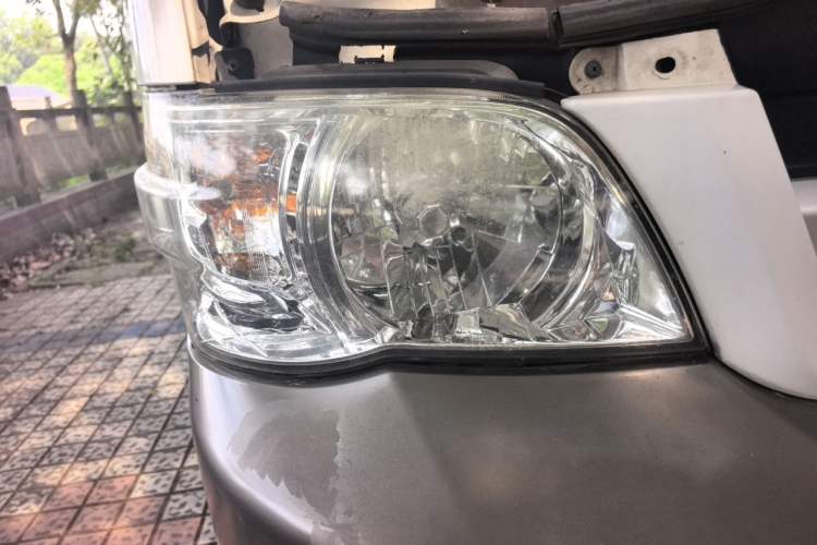 Used Jinbei Hiace 2014 2.0L Comfort Version V19 Right Front Headlight