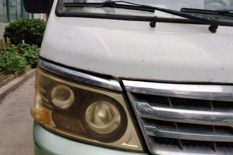 Used Jinbei Hiace 2014 2.0L 5th-Gen Power King Comfort Version V19 Right Front Headlight