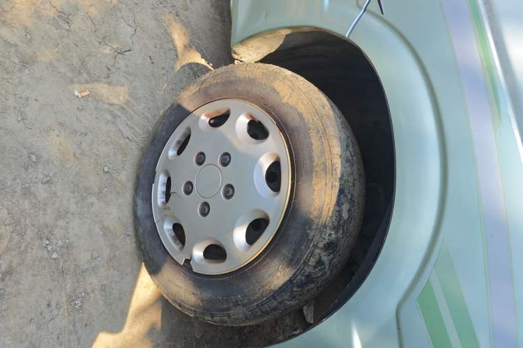Used Jinbei Hiace 2014 2.0L Fifth-Generation Xiangyun Comfort Type 1 4G20C Right Front Wheel Hub