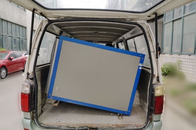 Used Jinbei Hiace 2014 2.0L 5th-Gen Power King Comfort Version V19 Trunk