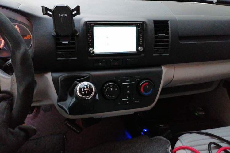 Used Jinbei Hiace 2014 2.0L Comfort Version V19 Audio And AC Panel