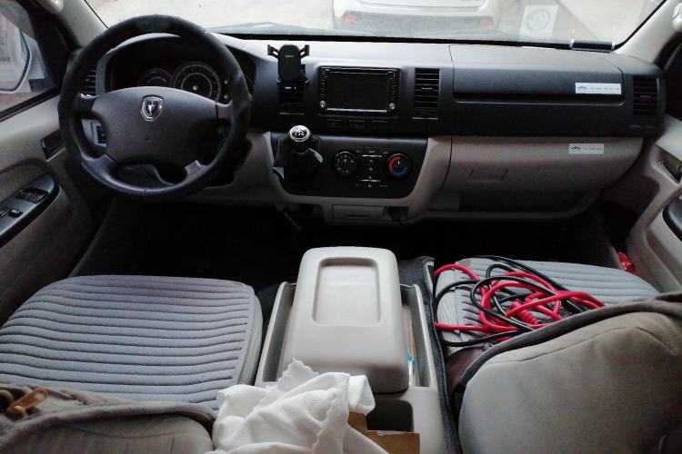 Used Jinbei Hiace 2014 2.0L Comfort Version V19 Center Console