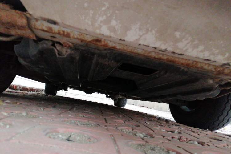 Used Jinbei Hiace 2014 2.0L Comfort Version V19 Chassis Front