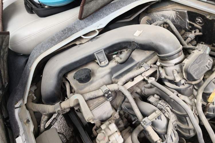 Used Jinbei Hiace  Engine Bay Right