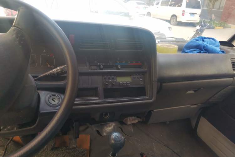 Used Jinbei Hiace 2014 2.0L 5th Generation Kuaiyunwang Business Version 4G21B Audio And AC Panel