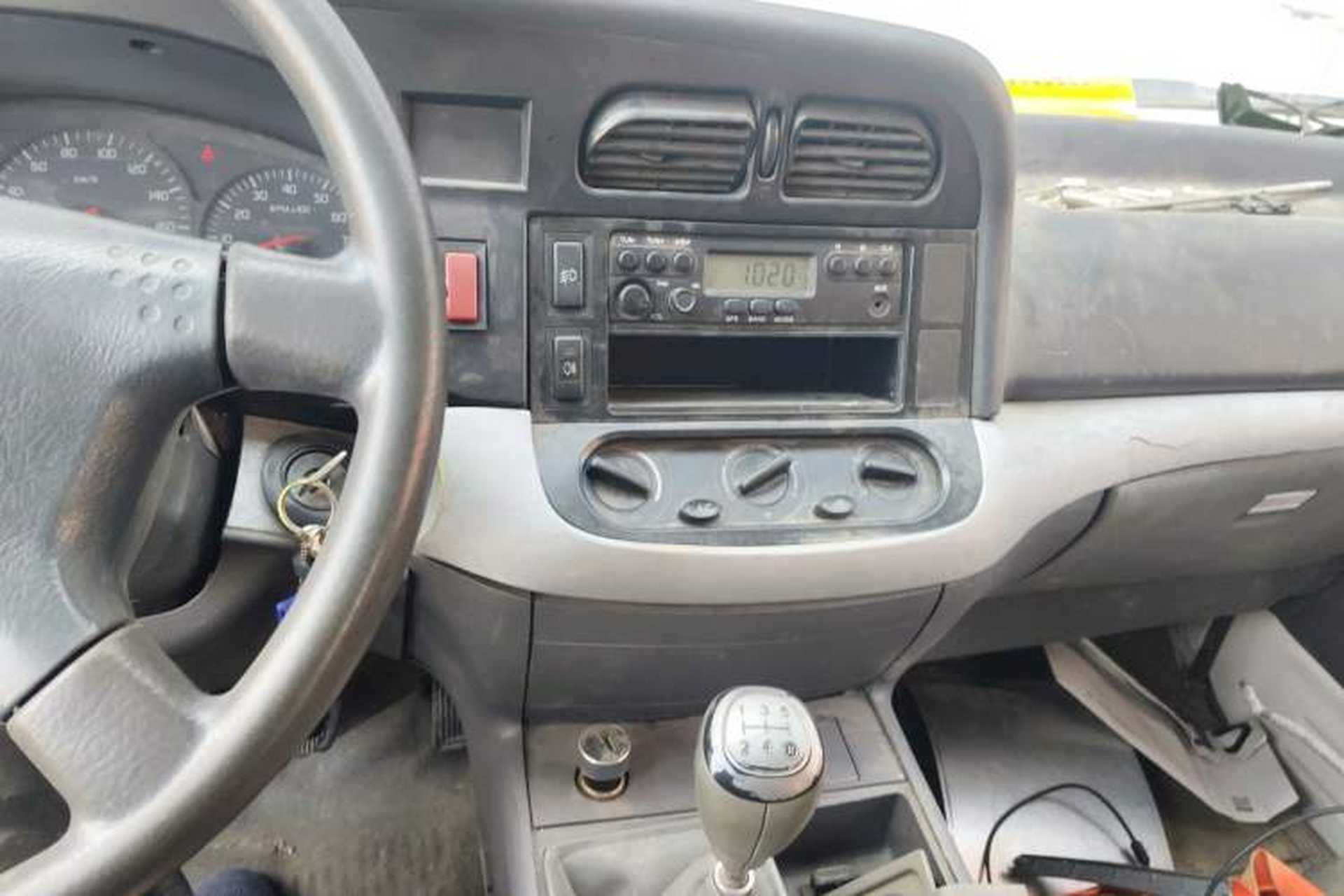 Used Jinbei Hiace 2014 2.0L 5th Generation Kuaiyunwang Business Version 4G21B Audio And AC Panel