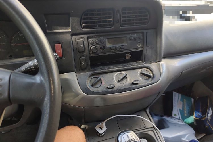 Used Jinbei Hiace 2014 2.0L 5th Generation Kuaiyunwang Business Version 4G19 Audio And AC Panel