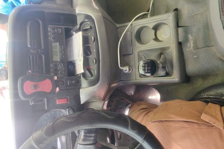 Used Jinbei Hiace 2014 2.0L Fifth-Generation Xiangyun Comfort Type 1 4G20C Audio And AC Panel