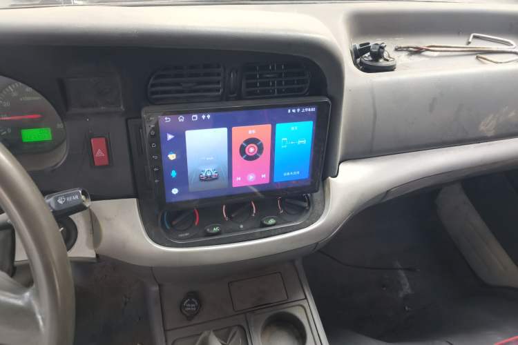 Used Jinbei Hiace 2014 2.0L 5th Generation Kuaiyunwang Business Version 4G19 Audio And AC Panel