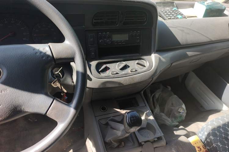 Used Jinbei Hiace 2014 2.0L 5th Generation Kuaiyunwang Business Version 4G19 Audio And AC Panel