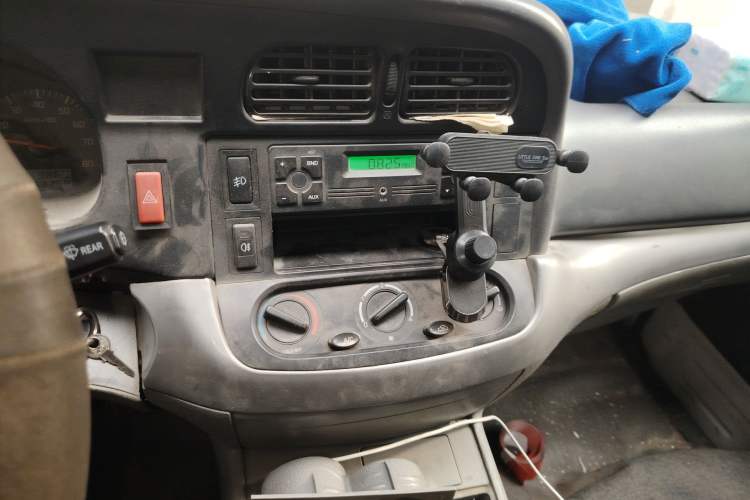 Used Jinbei Hiace 2014 2.0L Fifth-Generation Xiangyun Comfort Type 1 4G20C Audio And AC Panel