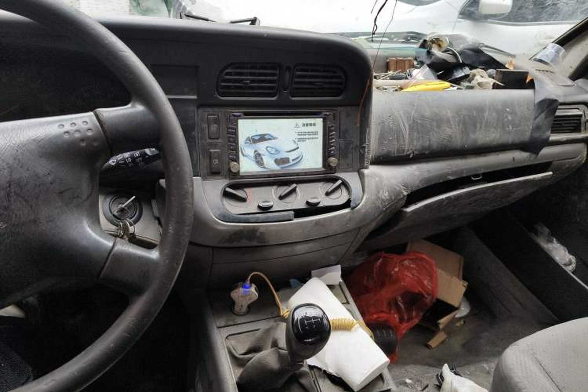 Used Jinbei Hiace 2014 2.0L 5th Generation Kuaiyunwang Business Version 4G19 Audio And AC Panel