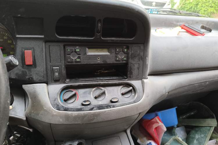 Used Jinbei Hiace 2014 2.0L Fifth-Generation Power King Classic V19 Audio And AC Panel