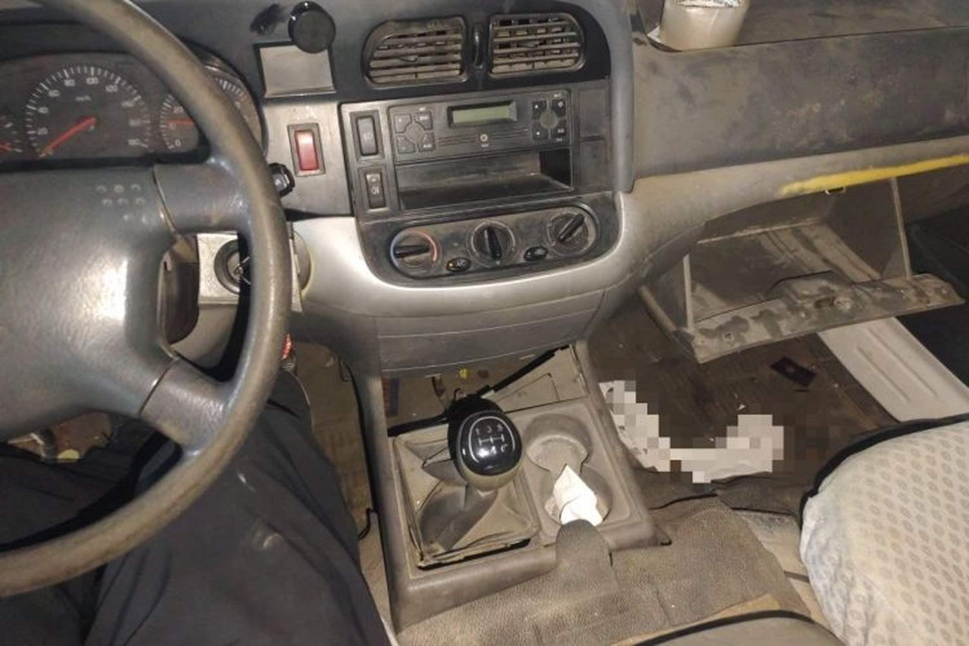 Used Jinbei Hiace 2014 2.0L Fifth-Generation Xiangyun Comfort Type 1 4G20C Audio And AC Panel