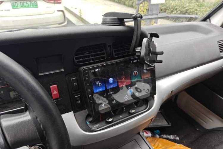 Used Jinbei Hiace 2014 2.0L 5th Generation Kuaiyunwang Business Version 4G21B Audio And AC Panel