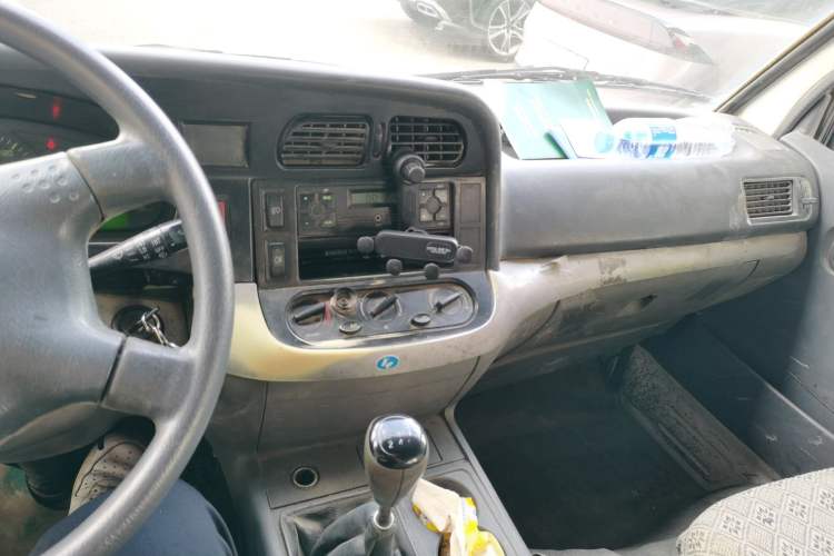 Used Jinbei Hiace 2014 2.0L Fifth-Generation Xiangyun Comfort Type 1 4G20C Audio And AC Panel