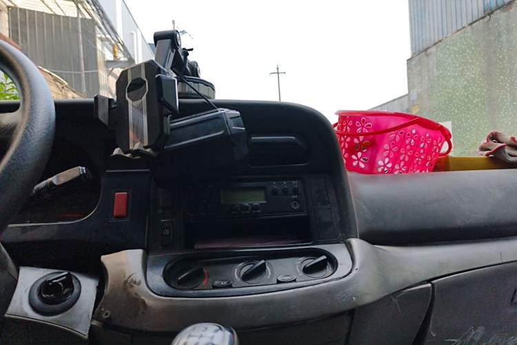 Used Jinbei Hiace 2014 2.0L 5th Generation Kuaiyunwang Business Version 4G19 Audio And AC Panel