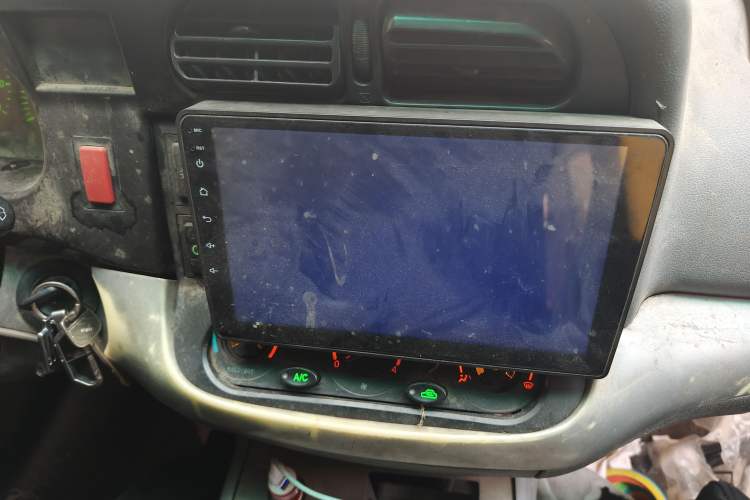 Used Jinbei Hiace 2014 2.0L 5th Generation Kuaiyunwang Business Version 4G20B Audio And AC Panel