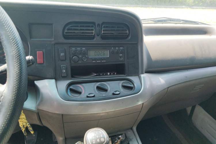 Used Jinbei Hiace 2014 2.0L 5th Generation Kuaiyunwang Business Version 4G19 Audio And AC Panel