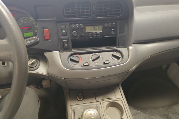 Used Jinbei Hiace 2014 2.0L 5th Generation Kuaiyunwang Business Version 4G19 Audio And AC Panel