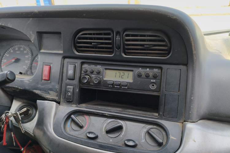 Used Jinbei Hiace 2014 2.0L 5th Generation Kuaiyunwang Business Version 4G19 Audio And AC Panel