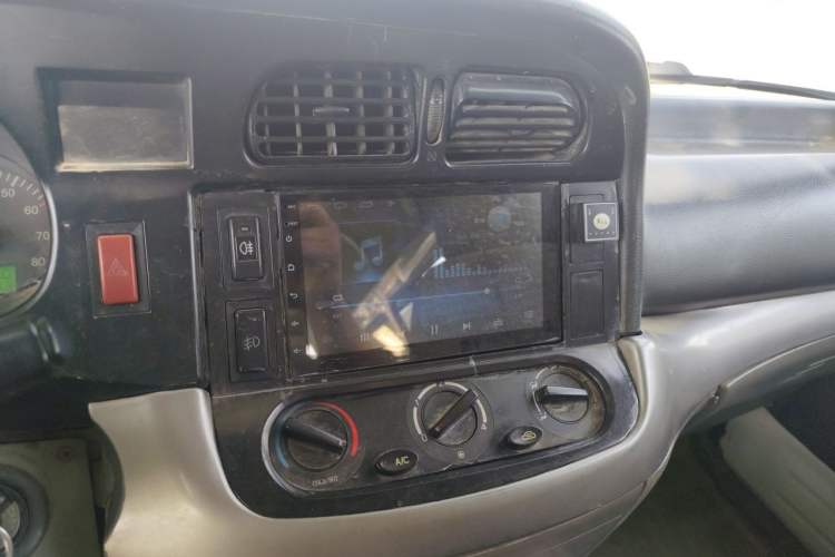 Used Jinbei Hiace 2014 2.0L 5th Generation Kuaiyunwang Business Version 4G20B Audio And AC Panel