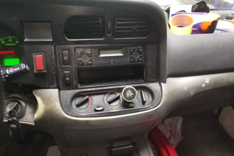 Used Jinbei Hiace 2014 2.0L 5th Generation Kuaiyunwang Business Version 4G20B Audio And AC Panel