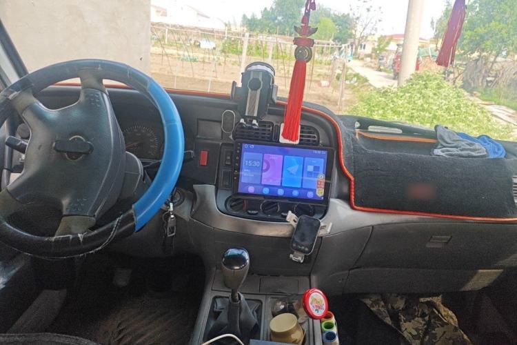 Used Jinbei Hiace 2014 2.0L 5th Generation Kuaiyunwang Business Version 4G20B Center Console
