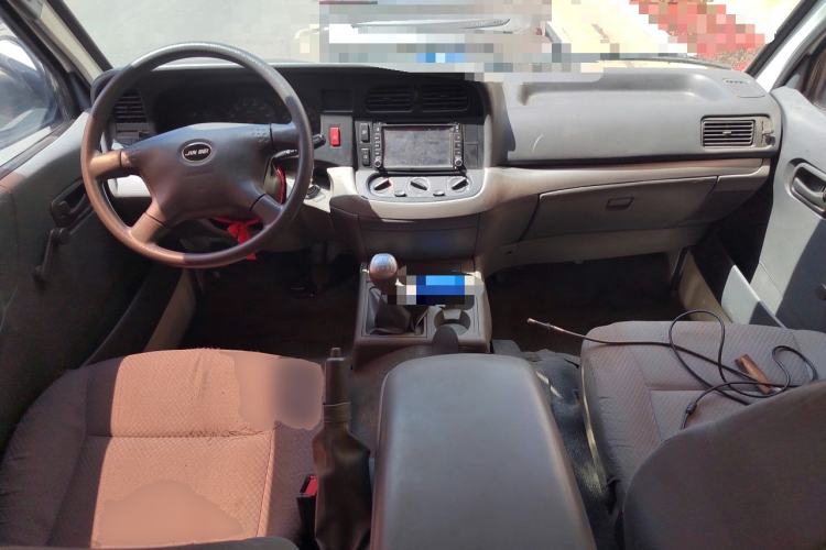 Used Jinbei Hiace 2014 2.0L 5th Generation Kuaiyunwang Business Version 4G19 Center Console