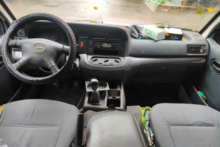 Used Jinbei Hiace 2014 2.0L 5th Generation Kuaiyunwang Business Version 4G19 Center Console