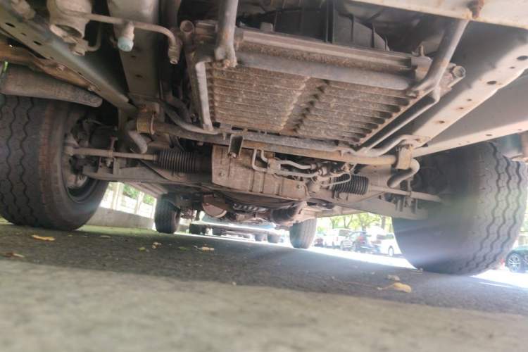 Used Jinbei Hiace 2014 2.0L Fifth-Generation Xiangyun Comfort Type 1 4G20C Chassis Front