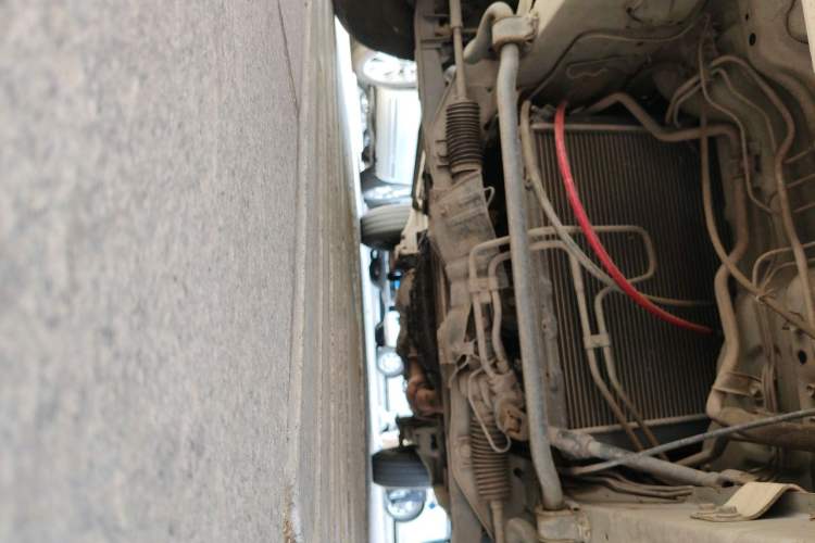 Used Jinbei Hiace 2014 2.0L Fifth-Generation Power King Classic V19 Chassis Front