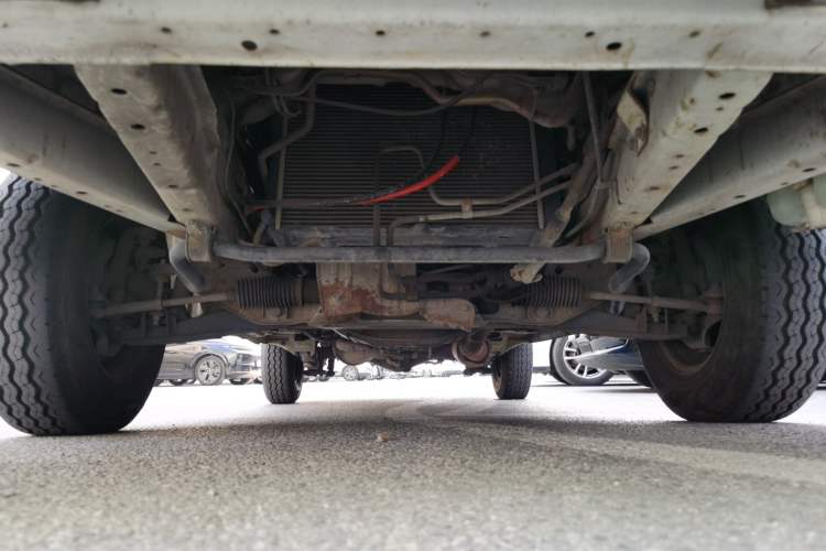 Used Jinbei Hiace 2014 2.0L 5th Generation Kuaiyunwang Business Version 4G20B Chassis Front