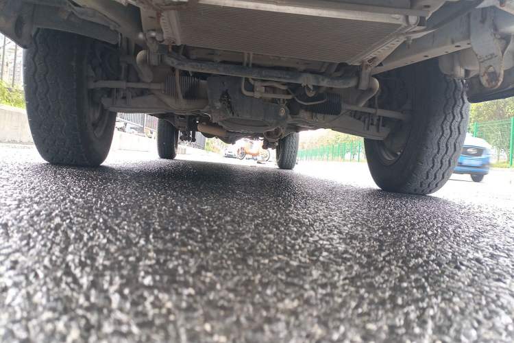 Used Jinbei Hiace 2014 2.0L Fifth-Generation Power King Classic V19 Chassis Front