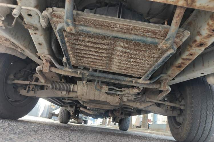 Used Jinbei Hiace 2014 2.0L Fifth-Generation Xiangyun Comfort Type 1 4G21C Chassis Front
