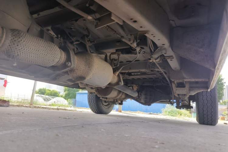 Used Jinbei Hiace 2014 2.0L 5th Generation Kuaiyunwang Business Version 4G19 Chassis Front Left