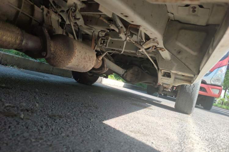 Used Jinbei Hiace 2014 2.0L 5th Generation Kuaiyunwang Business Version 4G19 Chassis Front Left