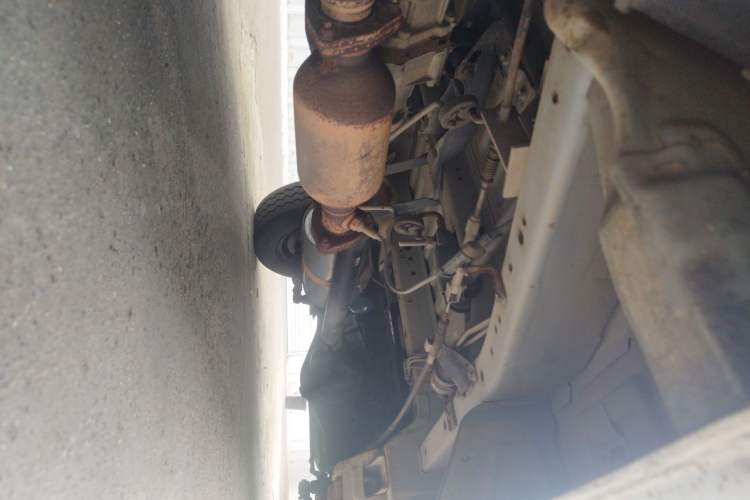 Used Jinbei Hiace 2014 2.0L Fifth-Generation Xiangyun Comfort Type 1 4G20C Chassis Front Left