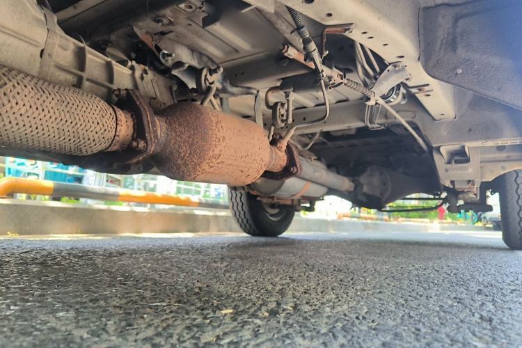 Used Jinbei Hiace 2014 2.0L Fifth-Generation Xiangyun Comfort Type 1 4G21C Chassis Front Left