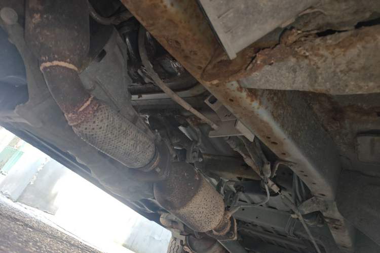 Used Jinbei Hiace 2014 2.0L Fifth-Generation Xiangyun Comfort Type 1 4G21C Chassis Front Left