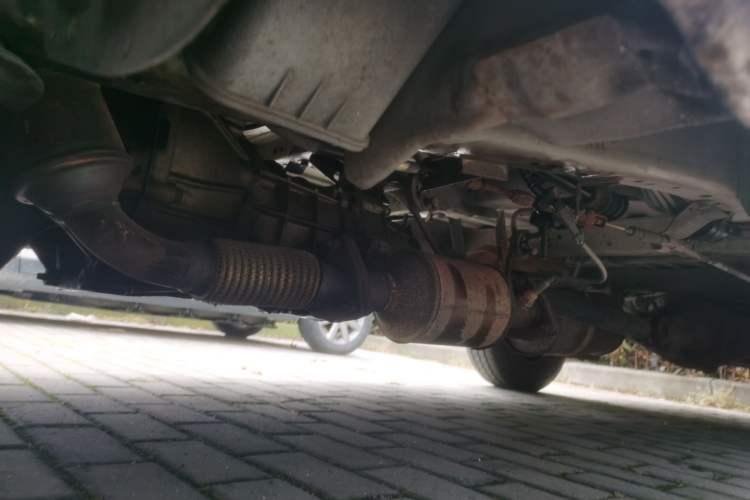 Used Jinbei Hiace 2014 2.0L 5th Generation Kuaiyunwang Business Version 4G19 Chassis Front Left